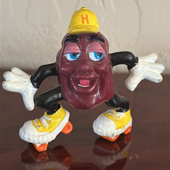 *Vintage* California Raisins PVC Figure, Roller Skater - Picture 2 of 6